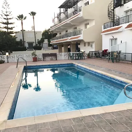 1 Bed Flat - Lägenhet