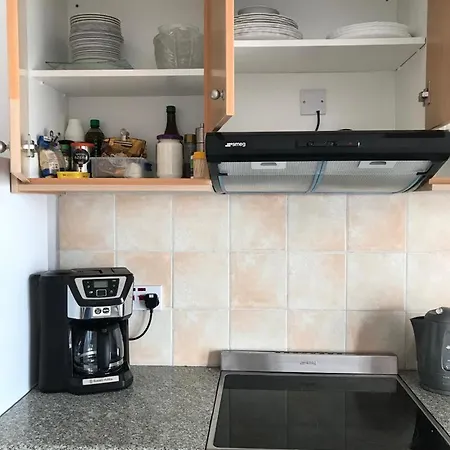 1 Bed Flat - Pégeia